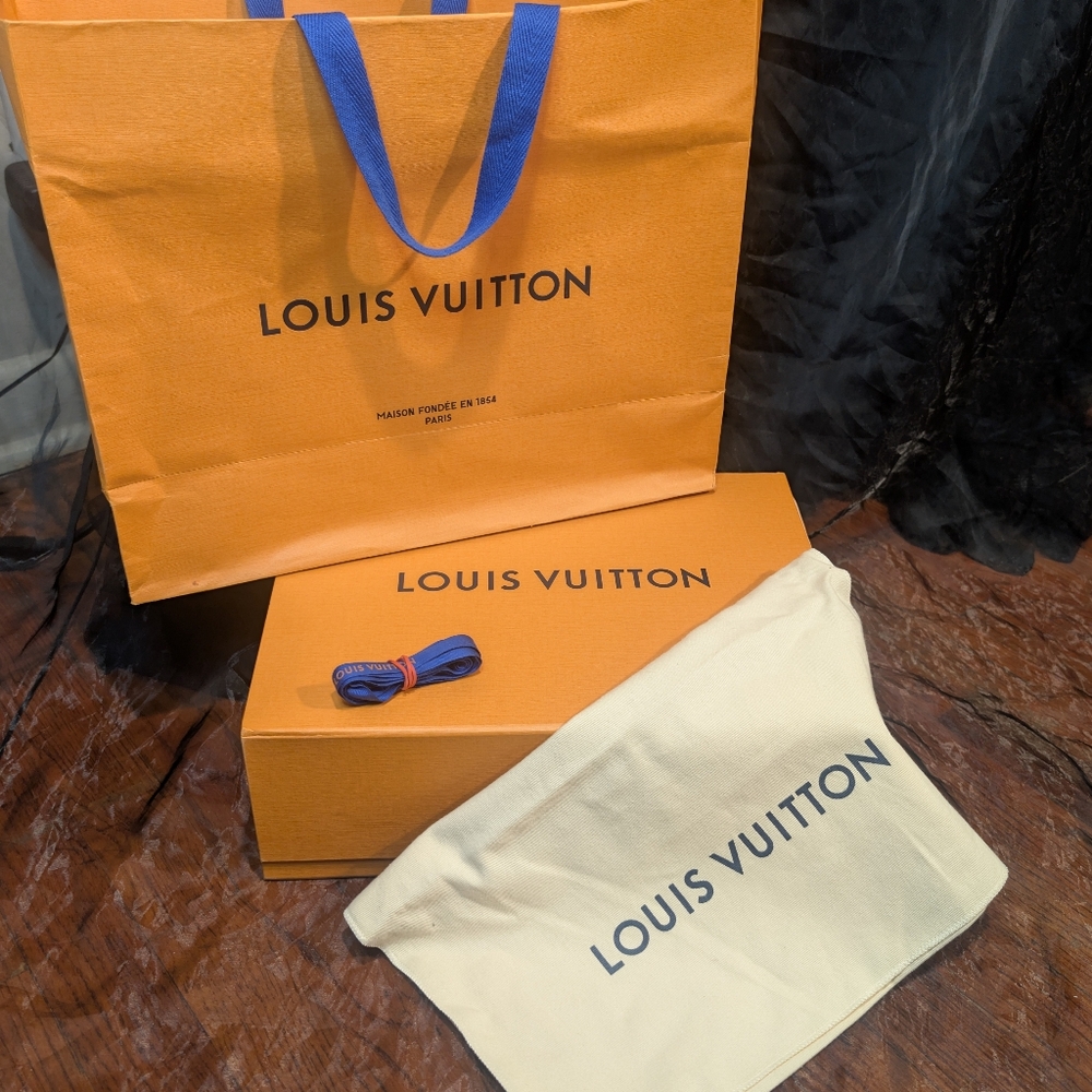 Louis Vuitton Orange Box, Bag & Cream Dust Cover with Blue Ribbon
